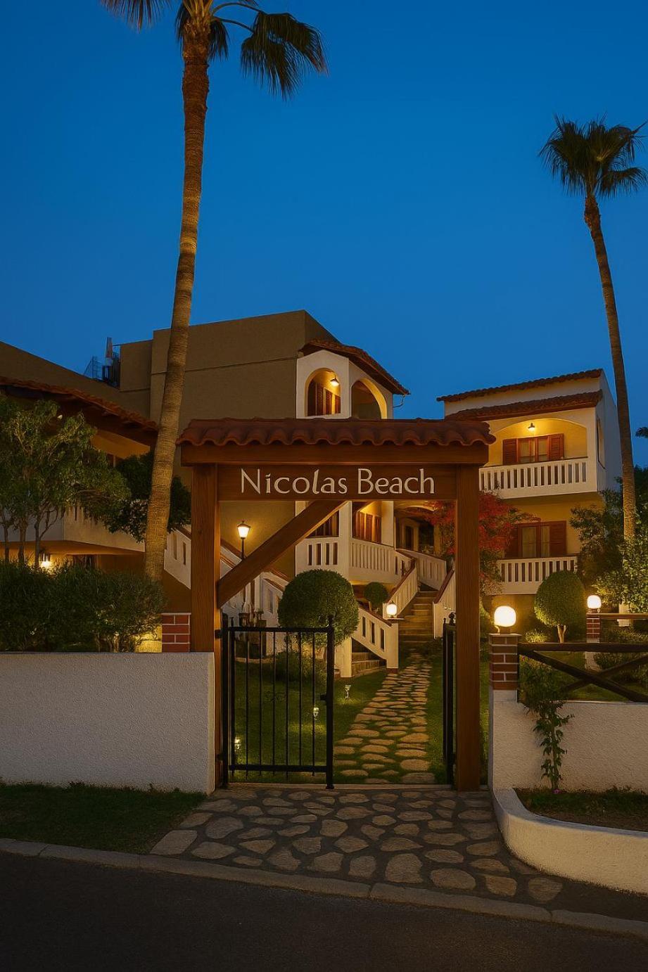 Nicolas Beach 팔라이오코라 외부 사진